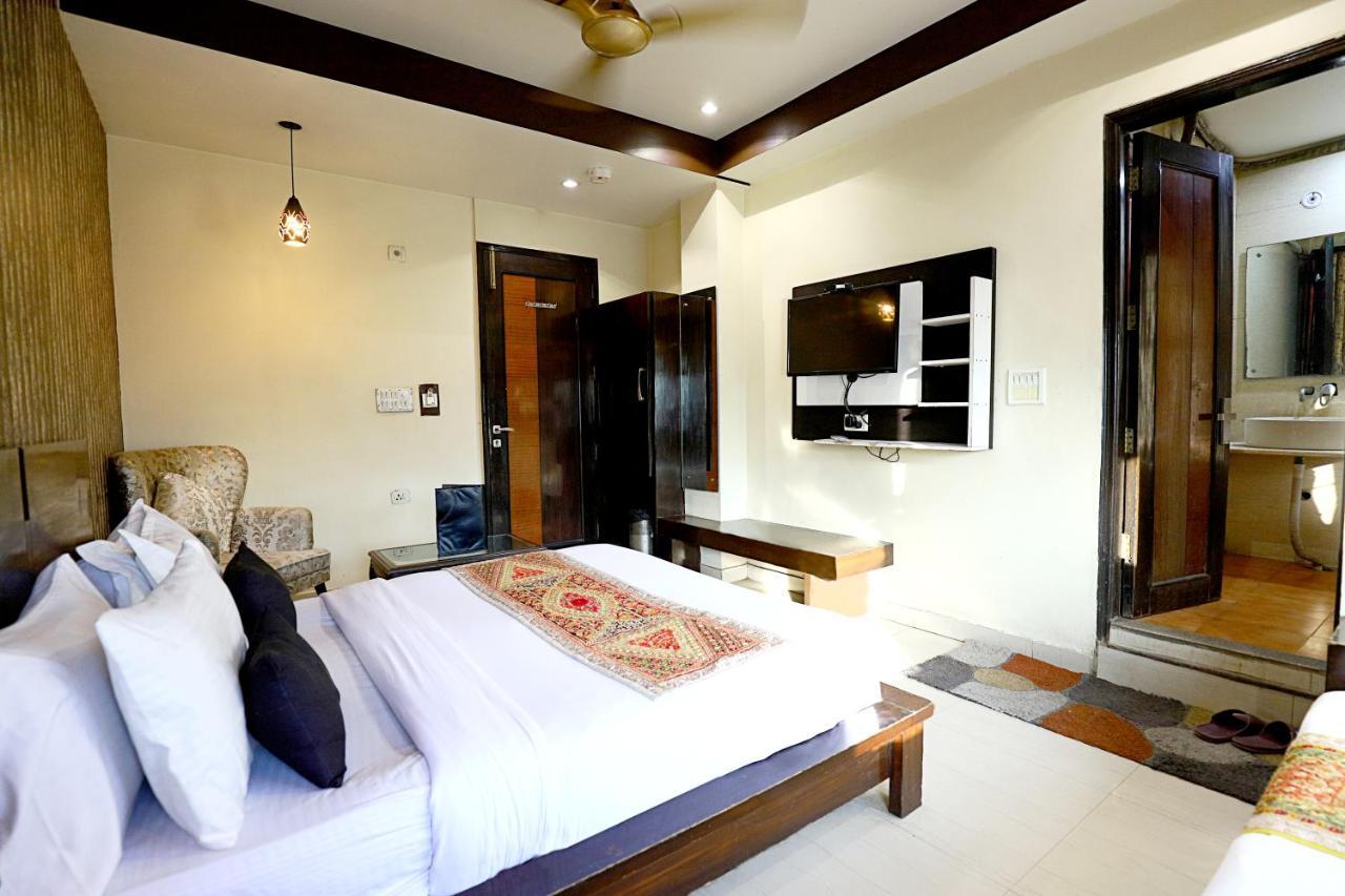Staybook Hotel Aira New Delhi Railway Station Paharganj ภายนอก รูปภาพ