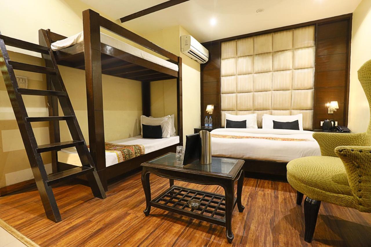 Staybook Hotel Aira New Delhi Railway Station Paharganj ภายนอก รูปภาพ