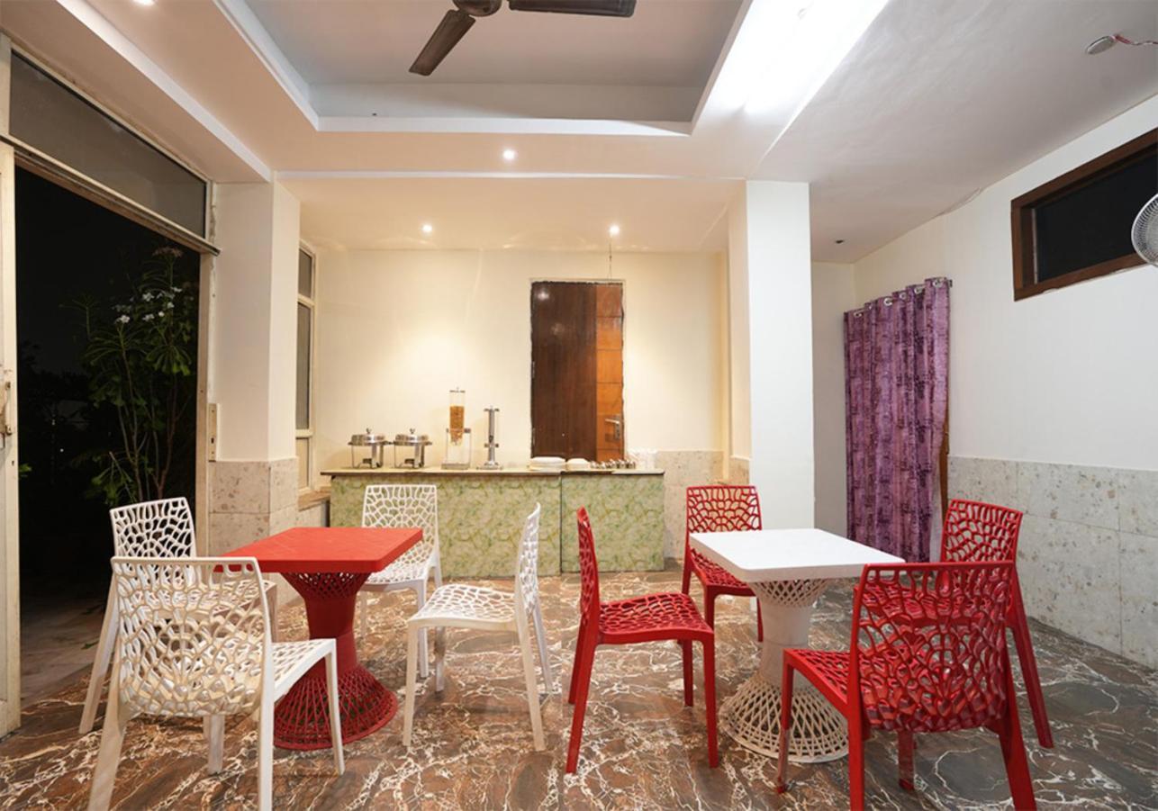 Staybook Hotel Aira New Delhi Railway Station Paharganj ภายนอก รูปภาพ