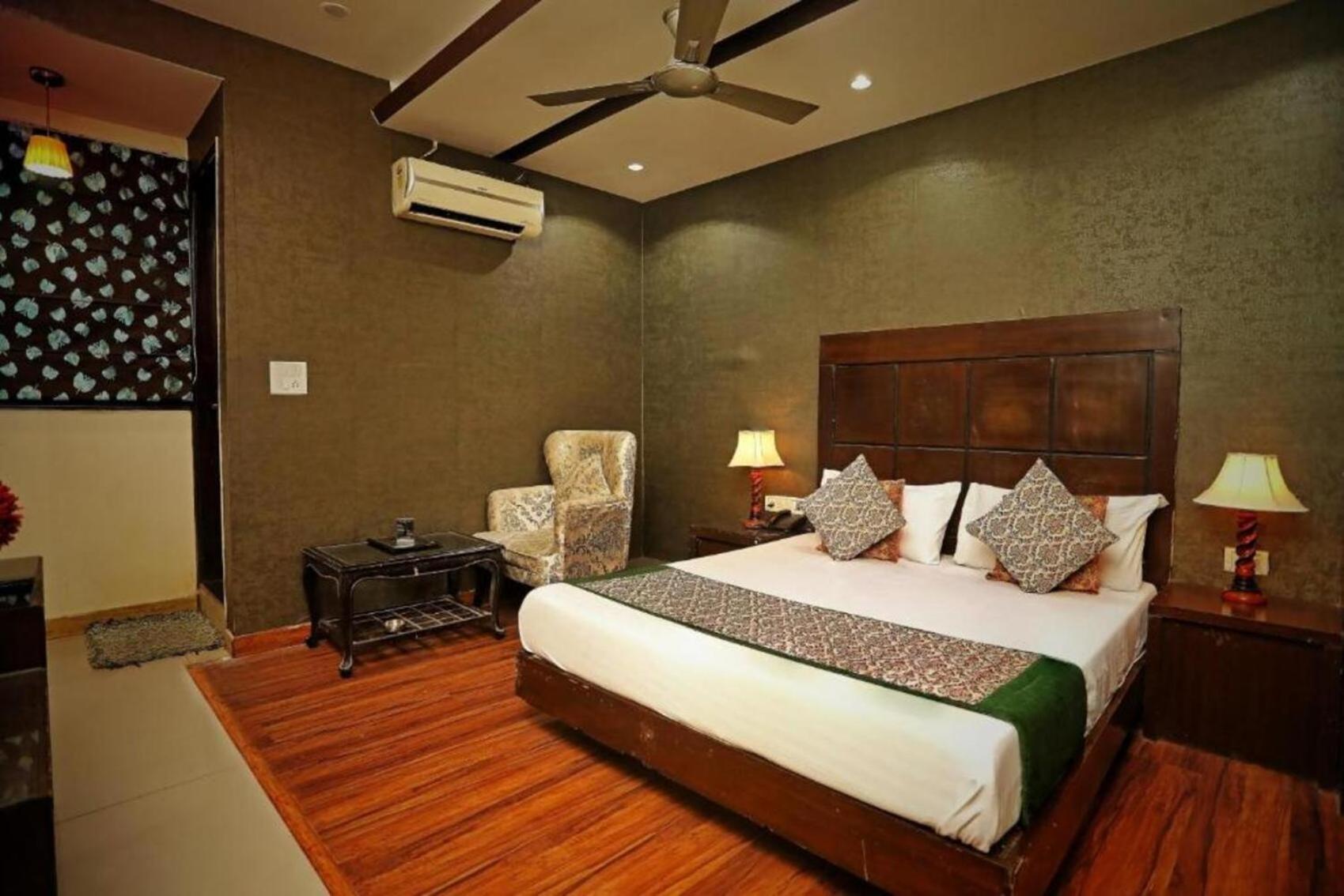 Staybook Hotel Aira New Delhi Railway Station Paharganj ภายนอก รูปภาพ